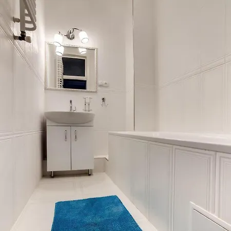 On Kulisha Street Appartement