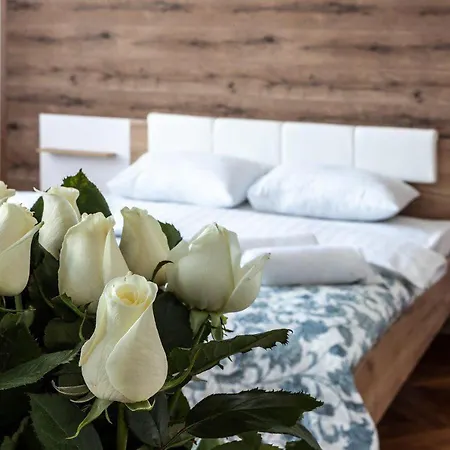 On Kulisha Street 利沃夫