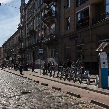 On Kulisha Street 公寓 *